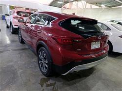 Infiniti Q30